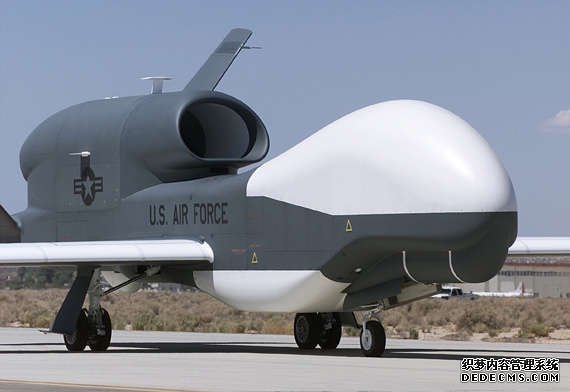 �й����������˻���Ȼ��������ȫ��ӥ���˻�С